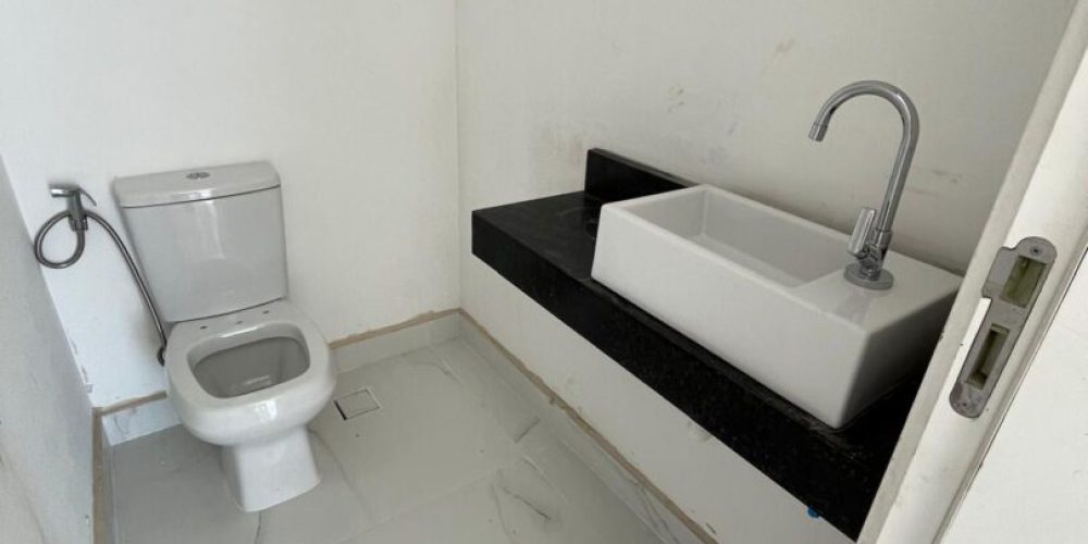 WhatsApp Image 2025-10-15 at 16.02.10 (2)