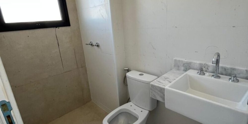 WhatsApp Image 2025-10-15 at 16.02.10